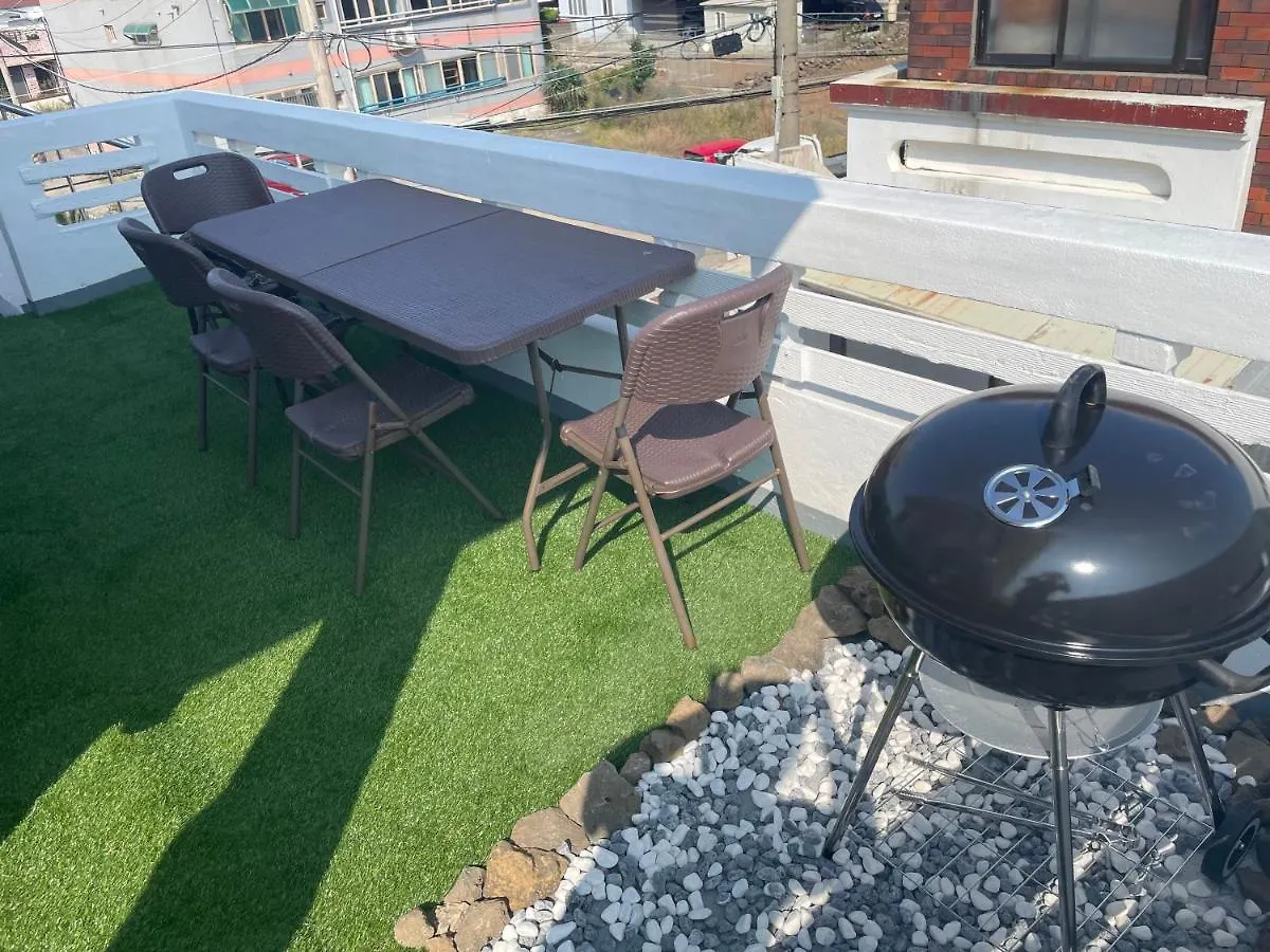 Vila Cozy Sinchon 2548 Čedžu 0*,  Jižní Korea